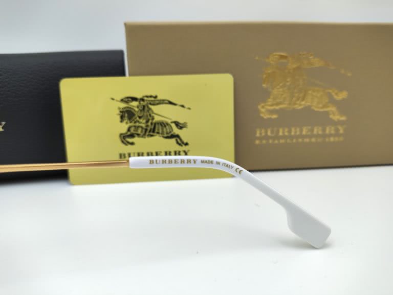 BURBERRY BE4332 3001/6G - Фото 4