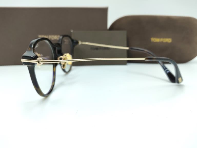 Оправа TOM FORD TF 5777-D-B 052 - Фото 4